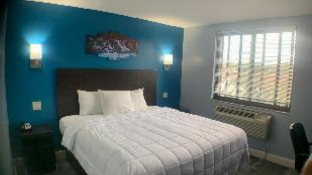 EAST NEW YORK INN
